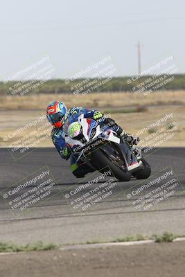 media/Sep-07-2024-Pacific Track Time (Sat) [[9bb89f5e83]]/A group/Phone Wall Paper 1000am/